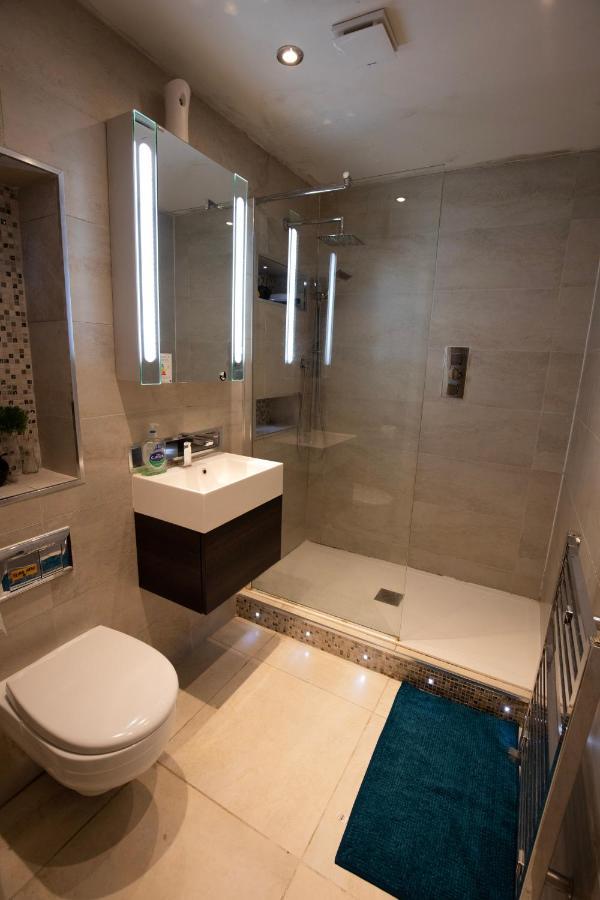 London Luxury Holiday Home B Buitenkant foto
